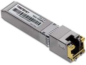 TRENDnet 10G RJ-45 Copper SFP + Module ، تحويل SFP + فتحة قياسية إلى منفذ RJ-45 متعدد جيجابت ، توصيل الأجهزة حتى 30 مترًا (98 قدمًا) ، قابل للتوصيل السريع ، حماية مدى الحياة ، فضي ، TEG-10GBRJ